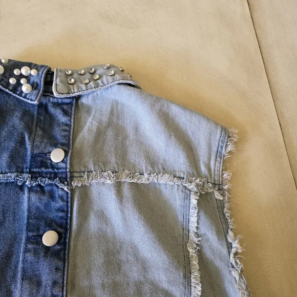 POL Mixed Wash Pearl & Rhinestone Distressed Denim Vest - Picture 8 of 12
